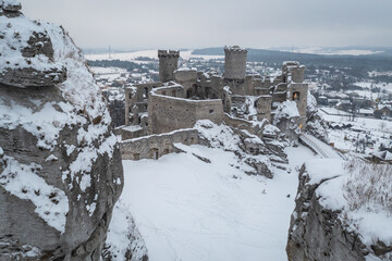 Wall Mural - Ruins of Ogrodzieniec Castle in Podzamcze village, Silesia region of Poland