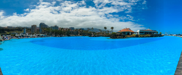 Wall Mural - Lago Martianez, Tenerife, Canary islands