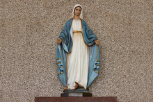 Valinhos, Sao Paulo, Brazil - May 2022 : Saint Mary Statue