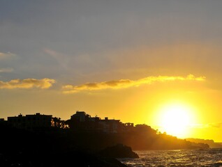 Wall Mural - Sunset over the Atlantic Ocean