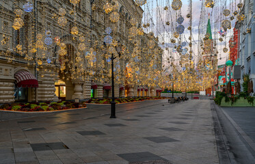 Fototapete - Nikolskaya Street in Moscow, Russia. Architecture and landmarks of Moscow. Cityscape of Moscow