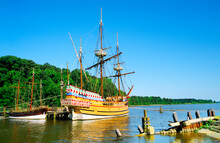 James Fort, Jamestown On The James River, Virginia, USA. Replicas Of English Colonists Ships Where They First Settled 1607