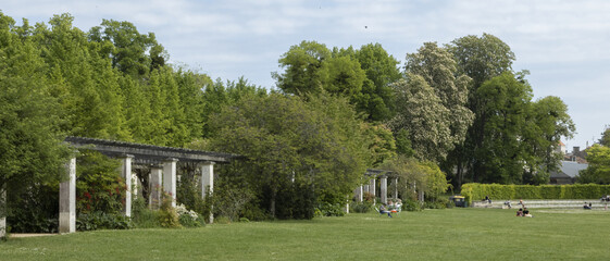 Wall Mural - Pergola du parc de Blossac à Poitiers	