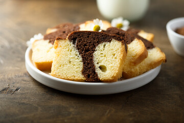 Poster - Homemade vanilla chocolate marbled cake on a plate