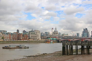 Wall Mural - Boats on the River Thames in London	