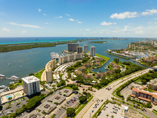 Fototapete - Residential condominiums in Palm Beach Florida an upscale area in South Florida