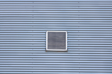 Leinwandbilder - Ventilation duct. Grid on the wall of a factory