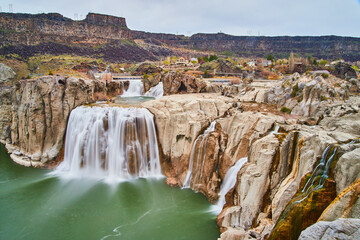 Wall Mural - Amazing Shoshone Falls in Idaho with turquoise water and majestic waterfalls