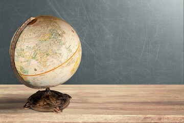 Canvas Print - globe on table simple modern design decoration maps education studio object