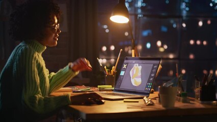 Poster - Latina Female Designer Working on Laptop Computer, Screen Showing Software with 3D Model of Shoe. Concentrated Woman Creating her Own Project, Using 3D Model Technology on Computer