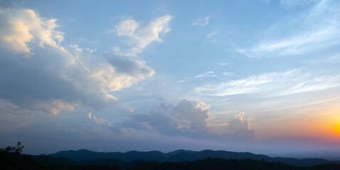 Wall Mural - sky and clouds at sunset