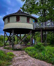 Treehouse At Lewis Ginter Botanical Gardens In Richmond Virginia