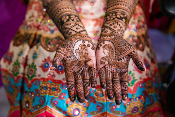 Poster - Indian wedding henna mehendi mehndi hands close up