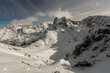 Zimowe krajobrazy ze Szpiglasowego wWierchu w Tatrach.