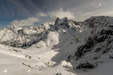 Fototapeta Na ścianę - Zimowe krajobrazy ze Szpiglasowego wWierchu w Tatrach.
