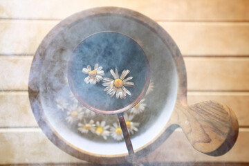 Canvas Print - phytotherapy, sauna, daisies in a bowl accessories daisy herbs