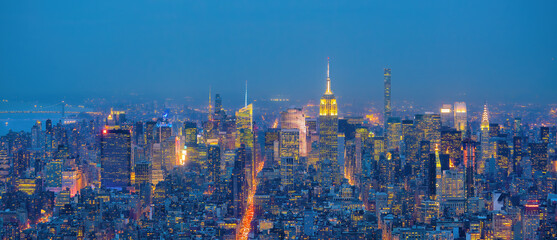 Fototapete - Manhattan city skyline cityscape of New York from top view