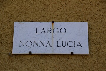 Italy: Road signal (Grandmother lucia Square).