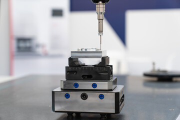 Leinwandbilder - Infrared sensor for measuring parts. Quality evaluation on a modern factory