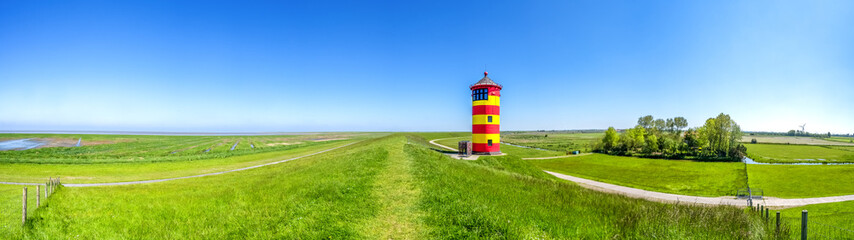 Wall Mural - Pilsumer Leuchtturm, Krummhörn, Ostfriesland, Deutschland 