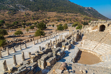 Fototapete - Small theater in Ephesus, Turkey