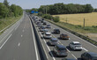 © hcast - Bouchon au retour de vacances sur une autoroute