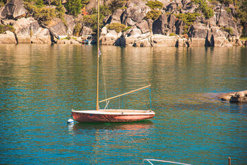 Wall Mural - Boat in Pinecrest Lake