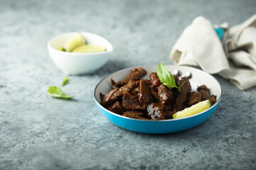 Canvas Print - Stir fry beef with fresh lime