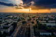Berlin, Deutschland. Drone Aufnahme bei Sonnenuntergang und regnerische Wolken. Ost Berlin.