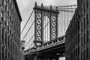 Fototapete -  Manhattan Bridge in New York City in USA
