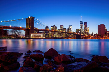 Fototapete - Manhattan city skyline cityscape of New York with Brooklyn Bridge