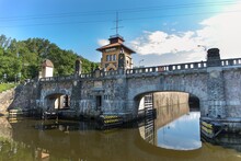 Horin Canal Water Lock In Czech Republic - Europe.  Historical Lock In Shape Of Bridge In Horin By Melnik Built In 1905. Ship Transportation.