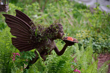 Wonderful Magic The Sunflower Fairy Statue Garden Ornament Bird 