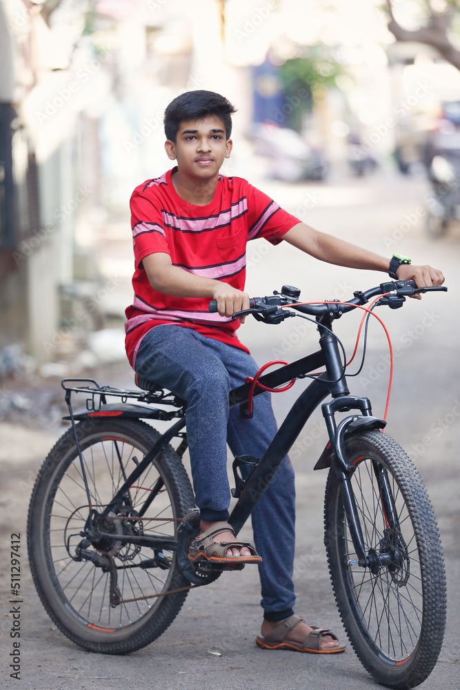 Cycle for teenager boy hotsell