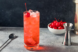 Fototapeta Kawa jest smaczna - Boozy Refreshing Dirty Shirley Cocktail
