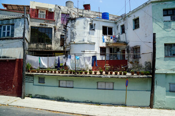 Wall Mural - colorful oold houses in havana