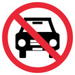 Rotes Schild zeigt: Auto fahren verboten