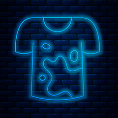 Canvas Print - Glowing neon line Dirty t-shirt icon isolated on brick wall background. Vector