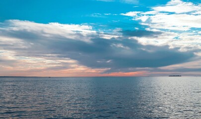 Wall Mural - sunset over the sea