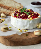 Camembert z żurawiną