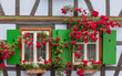 canvas print picture - Fachwerkhaus, Fenster, Rosen, Blumendekoration
