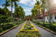 © Javier - Calles interiores de templo budista, en Chiang Mai, Tailandia