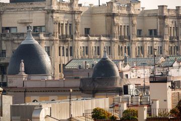 Wall Mural - Elevated viewpoit over the skyline of the centre of Barcelona