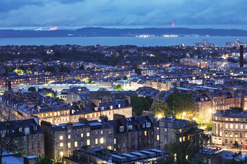 Wall Mural - Cityscape of Edinburgh - skyline at night