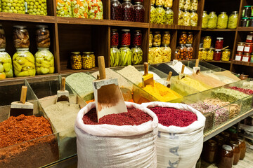 Canvas Print - Traditional spices and herbs at the local market in Baku, Azerbaijan.