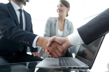 Fototapete - closeup.handshake financial partners i