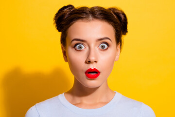 Wall Mural - close-up picture of impressed terrified female hear very bad news can't believe her eyes isolated on