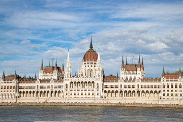 Wall Mural - budapest city skyline at Hungalian Parliament and Danube River  Budapest  Hungary