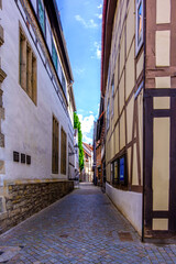 Wall Mural - Impressionen von der schönen alten Rattenfänger- Stadt Hameln in Niedersachsen. An einem warmen Tag im Mai aufgenommen.