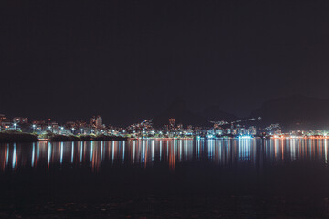 Laguna Rodrigo de Freitas de noche - Rio de janeiro, Brasil 2